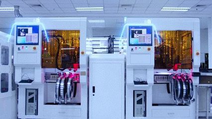 一台手机怎样“智能”制造?我们去联想武汉工厂看了看